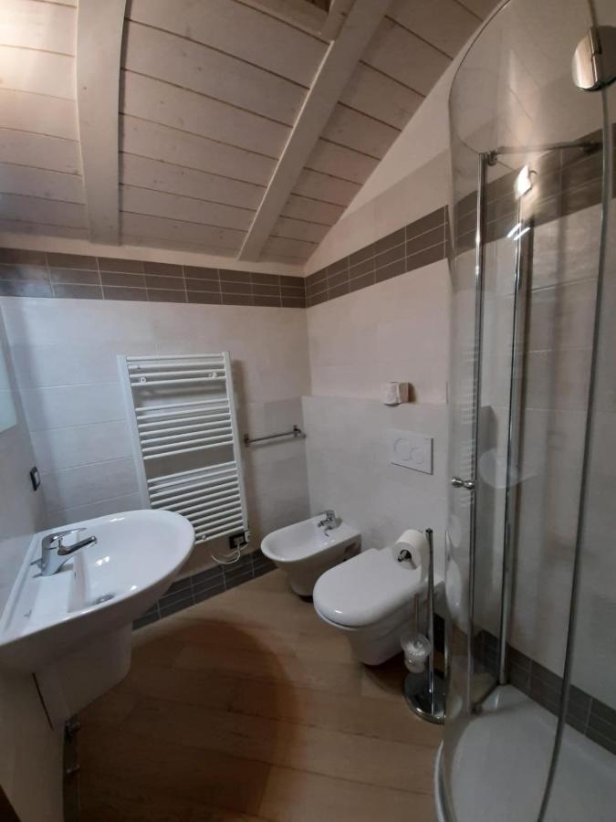 Bmp Apartment Deluxe 1 Jacuzzi Riscaldata Privata Vista Lago Di Garda Brenzone sul Garda Exteriör bild