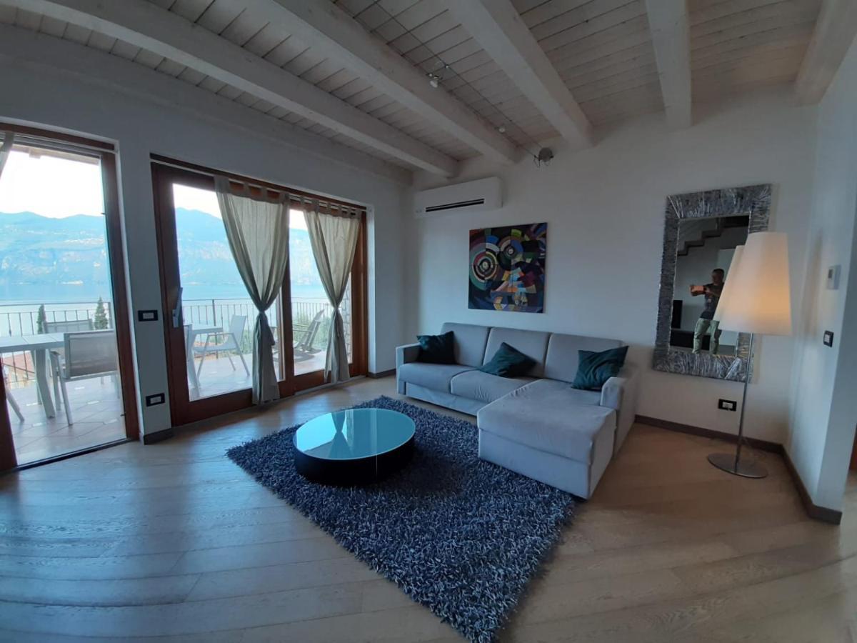 Bmp Apartment Deluxe 1 Jacuzzi Riscaldata Privata Vista Lago Di Garda Brenzone sul Garda Exteriör bild