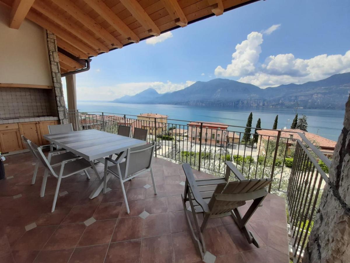 Bmp Apartment Deluxe 1 Jacuzzi Riscaldata Privata Vista Lago Di Garda Brenzone sul Garda Exteriör bild