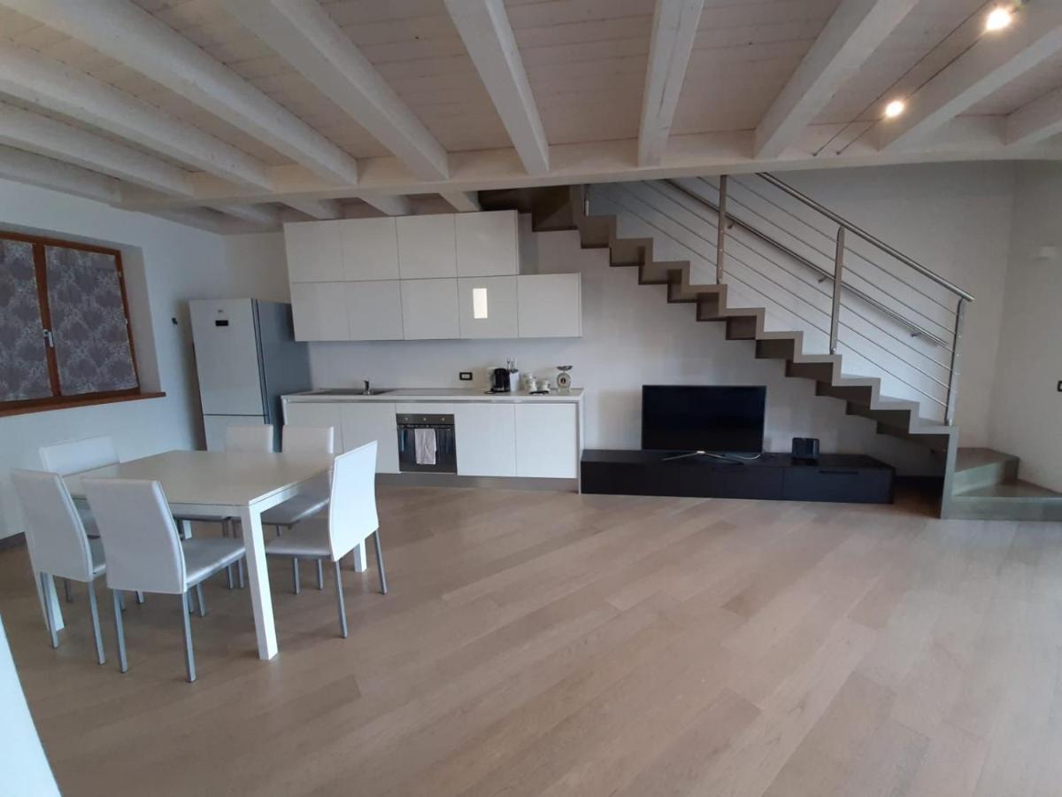 Bmp Apartment Deluxe 1 Jacuzzi Riscaldata Privata Vista Lago Di Garda Brenzone sul Garda Exteriör bild